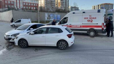 Edirne’de, Fatih Mahallesi İbrahim Zagra Caddesi üzerinde meydana gelen trafik