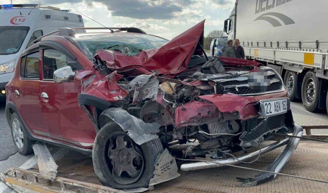 Edirne’de meydana gelen bir trafik kazasında, park halindeki bir tıra