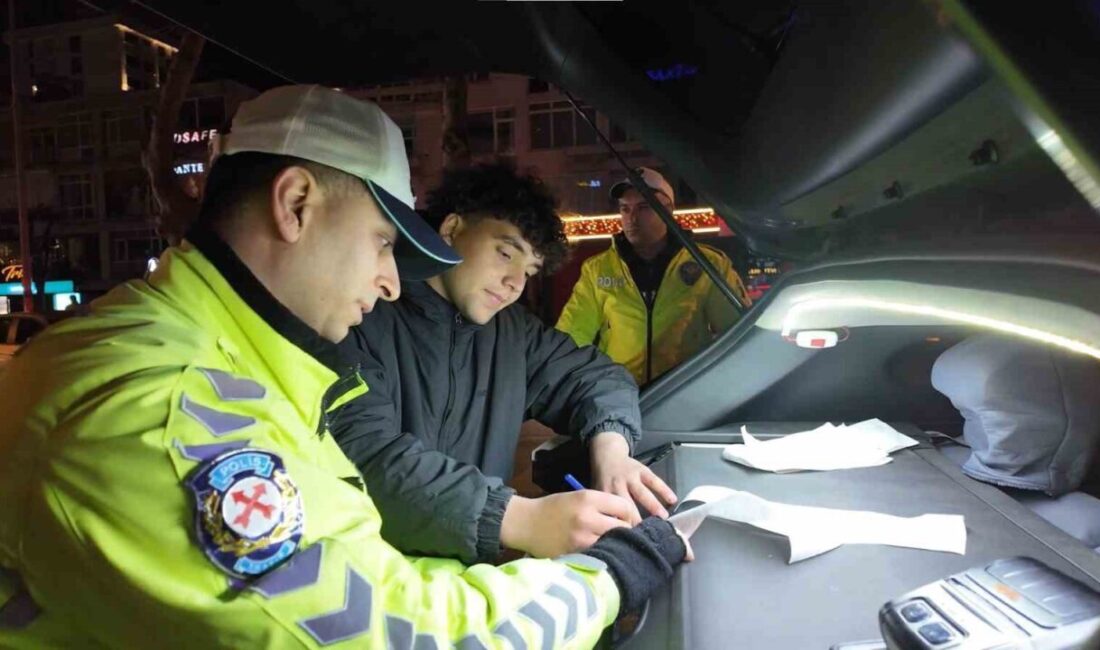 İstanbul’un Kadıköy ilçesine bağlı Caddebostan sahil yolunda yapılan trafik denetimlerinde,