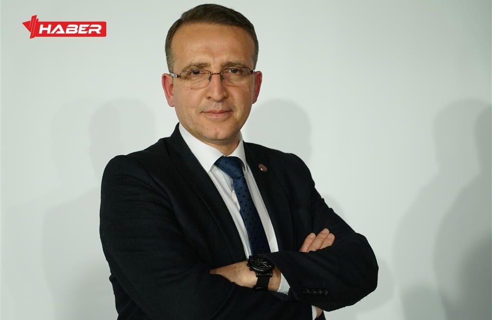 Türkiye’de güvenlik, siyaset ve strateji konularında yaptığı değerlendirmelerle tanınan isimlerden