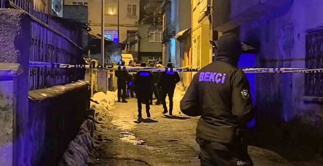 Erzurum’da, gece saatlerinde Rabia Ana Mahallesi Evliya Çelebi Sokak’ta meydana