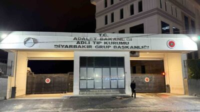 Diyarbakır’ın Kocaköy ilçesinde meydana gelen trajik olayda bir kişi, eşini