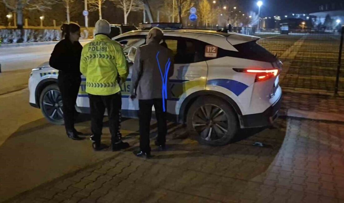 Eskişehir’de bir sürücü, ehliyetine önceden el konulduğu ortaya çıkınca polisler