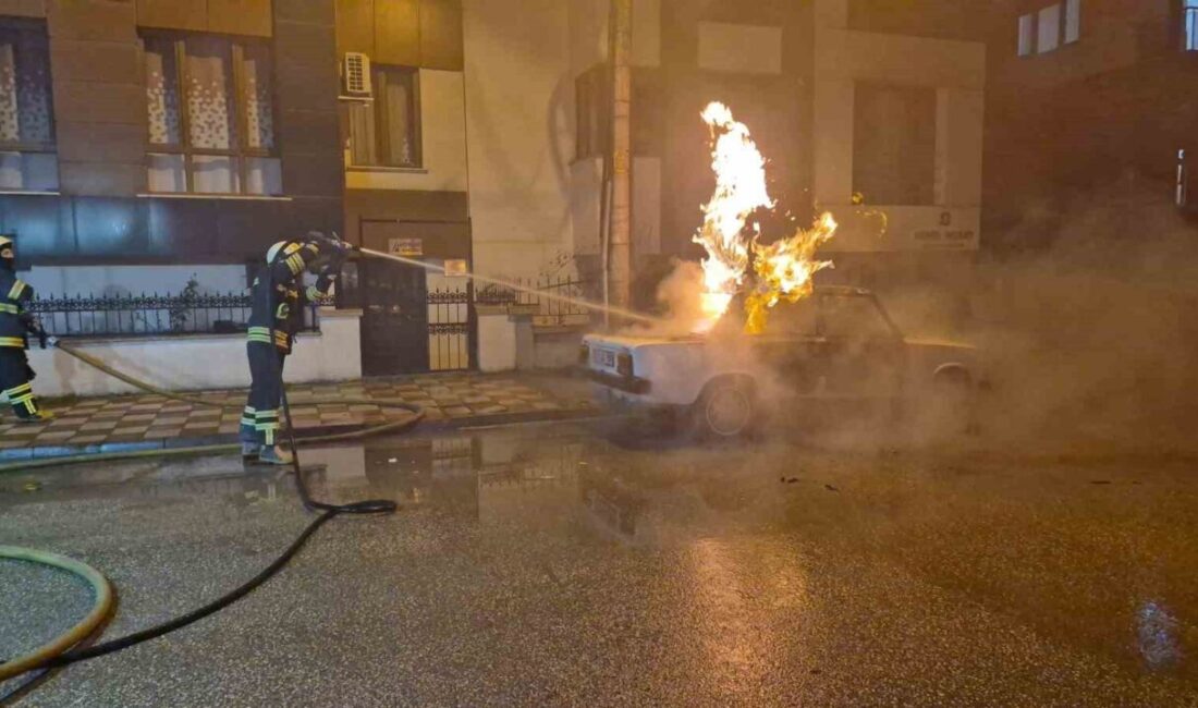 Eskişehir’de, Gökmeydan Mahallesi Dedeefendi Caddesi’nde park halindeki bir LPG’li araçta