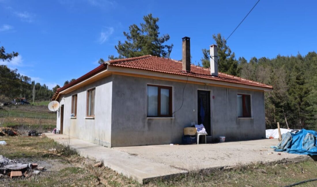 Muğla’nın Kavaklıdere ilçesinde, 8 Mart Dünya Kadınlar Günü’nün erken saatlerinde