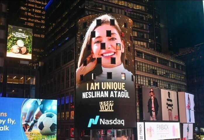 “I AM” Kampanyasıyla Türkiye’den Gazeteci Aslıgül Atasagun ve Oyuncu Neslihan