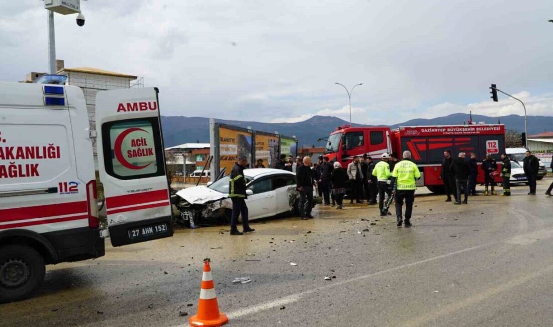 Gaziantep’te meydana gelen trafik kazasında, bir tır ile bir otomobilin