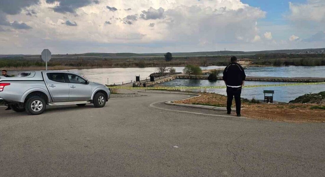 Gaziantep’te meydana gelen şiddetli yağışlar sonrasında, Karkamış ilçesinde Fırat Nehri’nin