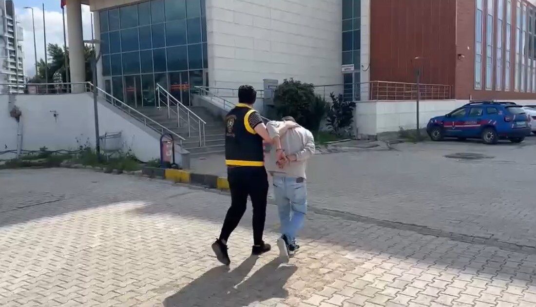 Hatay Emniyet Müdürlüğü ekipleri, aranan kişilerin yakalanması için yürütülen operasyonlarda