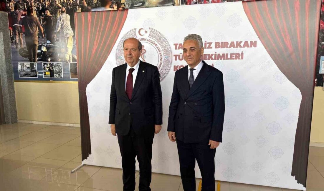 HEKİMSEN Genel Başkanı Adil Kurban, Ankara’da gerçekleştirilen ‘Tarihe İz Bırakan