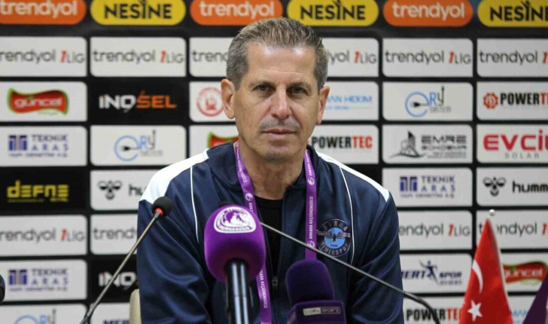 Adana Demirspor’un teknik direktörü Hilmi Bozkurt, Ankara Keçiörengücü ile oynanan