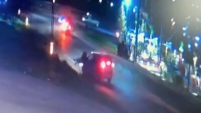Menemen ilçesinde, bir kişinin eski eşini ve 9 yaşındaki oğlunu