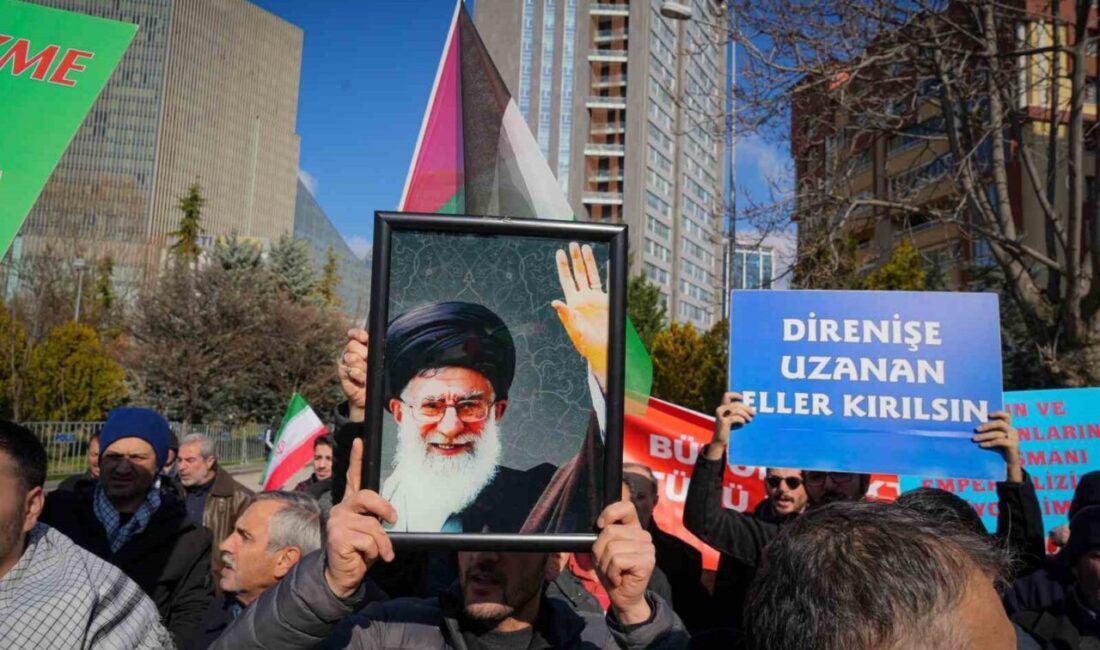 İran’ın dini lideri Ayetullah Ali Hamaney’ın İsrail-ABD tarafından ortak bir