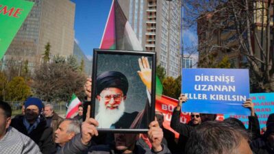 İran’ın dini lideri Ayetullah Ali Hamaney’ın İsrail-ABD tarafından ortak bir