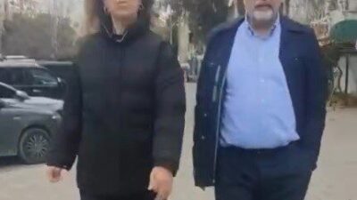 Eski Bayraklı Belediye Başkanı Serdar Sandal, İzmir sokaklarında bir protesto