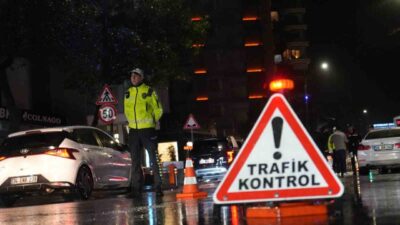 Kadıköy’de gerçekleştirilen trafik ve asayiş denetimleri, İstanbul genelinde güvenliğin sağlanması