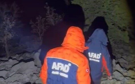 Nurhak ilçesinde doğa yürüyüşüne çıkan 8 kişilik dağcı grubu, kötü