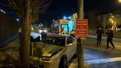Kayseri’nin Melikgazi ilçesinde meydana gelen trafik kazasında, aracın kontrolünü kaybeden