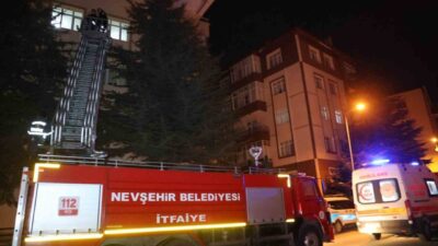 Nevşehir’de bir kadın, iş dönüşü kapıyı açamayınca endişelenerek yaşlı annesinin