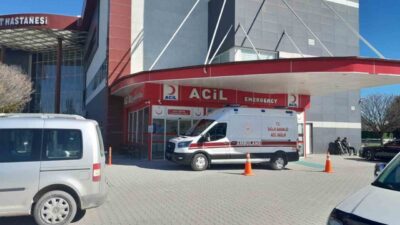 Konya’nın Karapınar ilçesinde yayaya çarpan bir motosiklet sonucu yaralanan bir