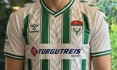 İstanbul’a bayram tatili için giden genç bir futbolcu, dün akşam