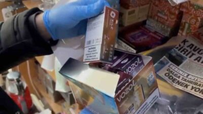 Kastamonu’da polis ekipleri tarafından düzenlenen operasyonlarda kaçak tütün ürünleri bulundu.