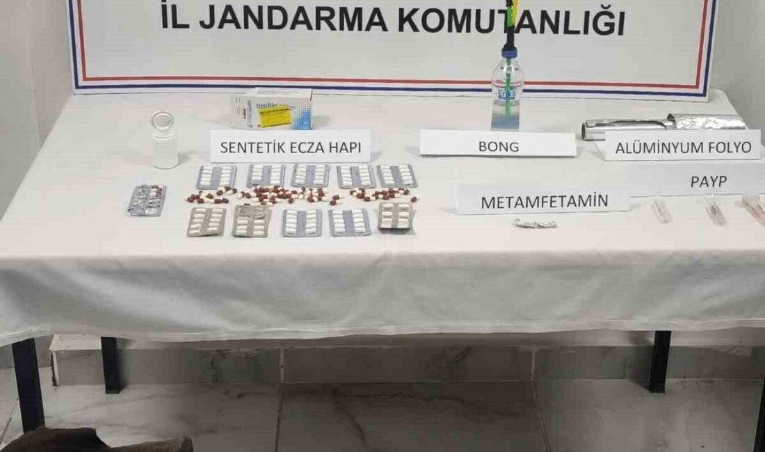 Kastamonu’da jandarma ekipleri tarafından yapılan uyuşturucu operasyonunda 4 şüpheli gözaltına