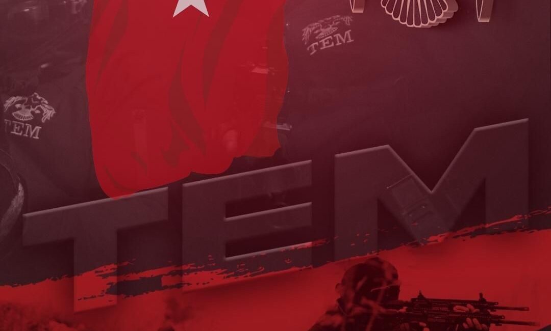 Kayseri’de polis ekiplerince gerçekleştirilen operasyonda, ‘FETÖ/PDY silahlı terör örgütüne üye