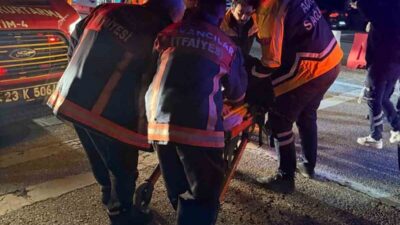 Elazığ’da meydana gelen trafik kazasında iki otomobil çarpıştı ve kazada