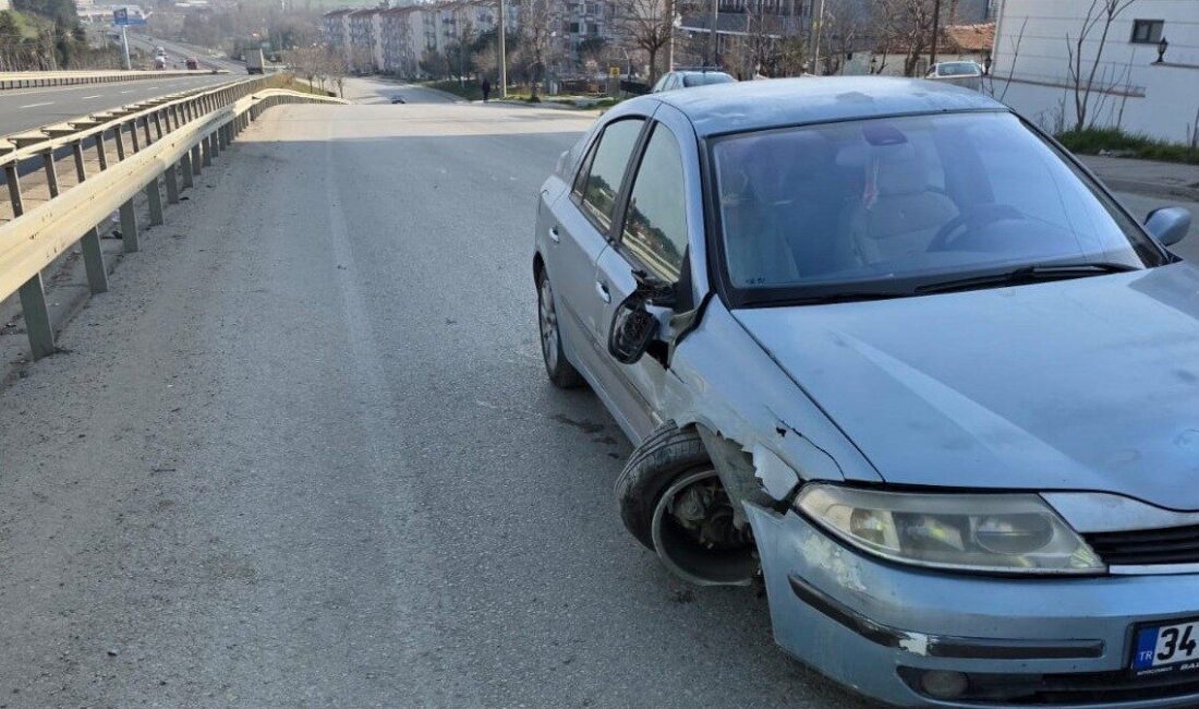 Keşan ilçesinde meydana gelen bir trafik kazasında, bir sürücü demir