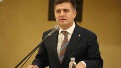 Kırıkkale Valisi Hüseyin Engin Sarıibrahim, iş dünyasının temsilcilerinin katıldığı bir