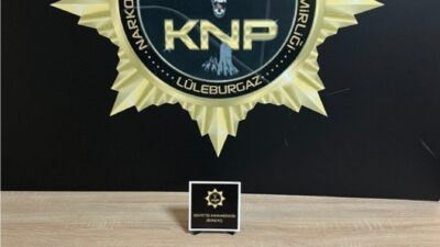 Lüleburgaz ilçesinde yapılan operasyonda zehir tacirlerine yönelik yakalanan bir kişi