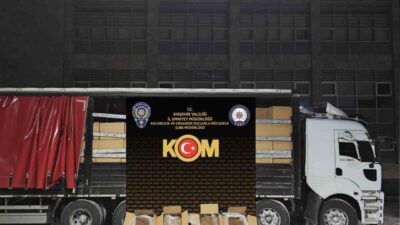 Kırşehir’de polis ekipleri tarafından yapılan operasyonda 5.5 ton kaçak tütün