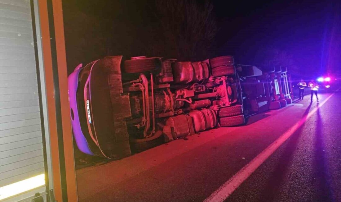 İnegöl ilçesinde meydana gelen trafik kazasında patates yüklü bir tır