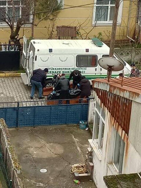 Lüleburgaz’a bağlı Büyükkarıştıran beldesinde bir kişi evinde hayatını kaybetti. Bilgilere