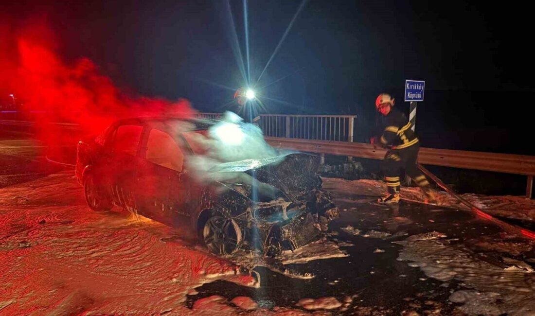 Lüleburgaz ilçesinde meydana gelen zincirleme trafik kazasında 2 kişi yaralandı
