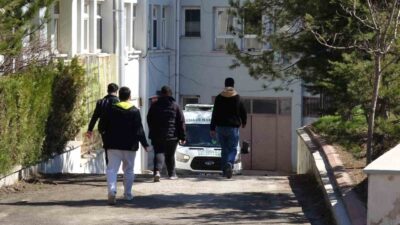 Malatya’da bir baba ile oğul arasında çıkan tartışma sonucu bıçaklanarak