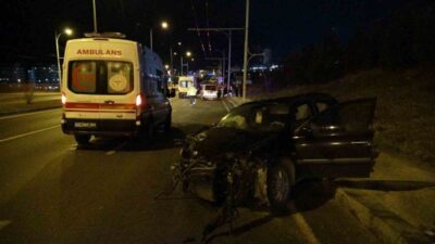 Malatya’da, bir sürücünün kontrolünden çıkan hafif ticari araç, aynı yönde