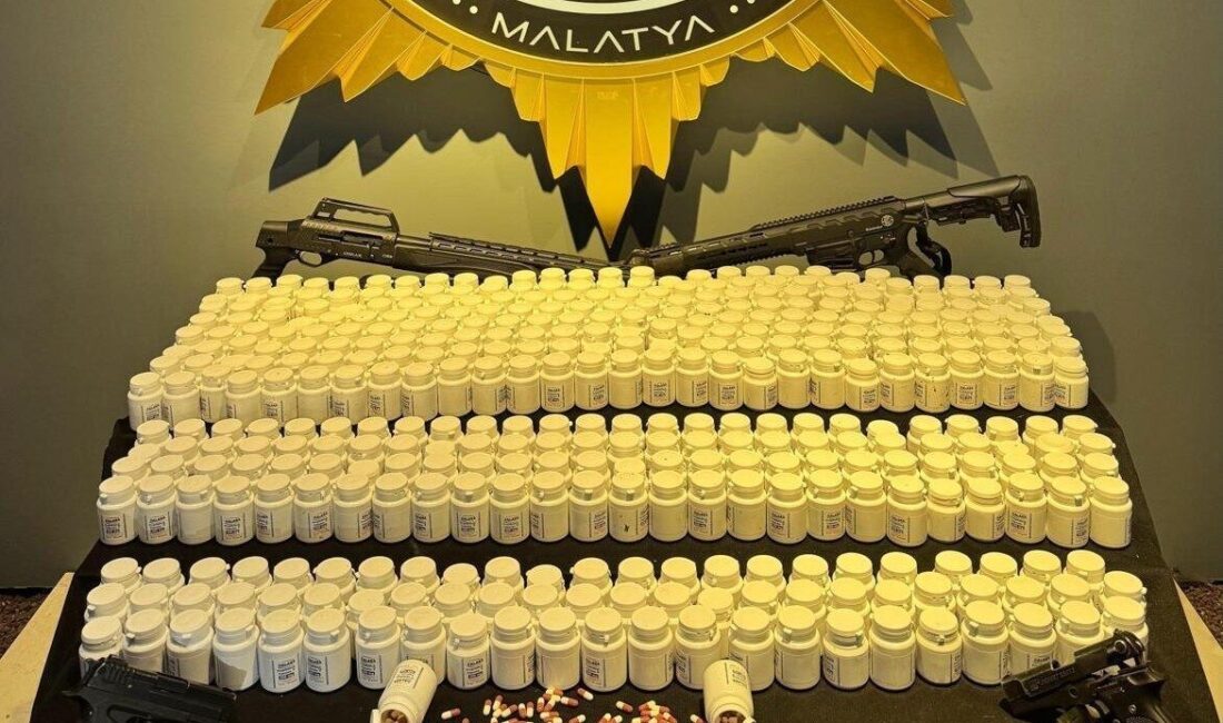 Malatya’da gerçekleştirilen operasyonda çok sayıda sentetik ecza hapı ve ruhsatsız