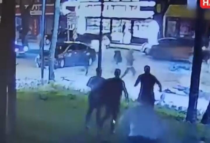 Bursa’da yaşanan trafik kazasında, hızla giden bir motosiklet sürücüsü, dönüş