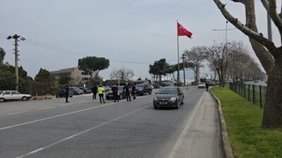 Mudanya ilçesinde Ramazan ayı boyunca alınan önlemler kapsamında polis ekipleri
