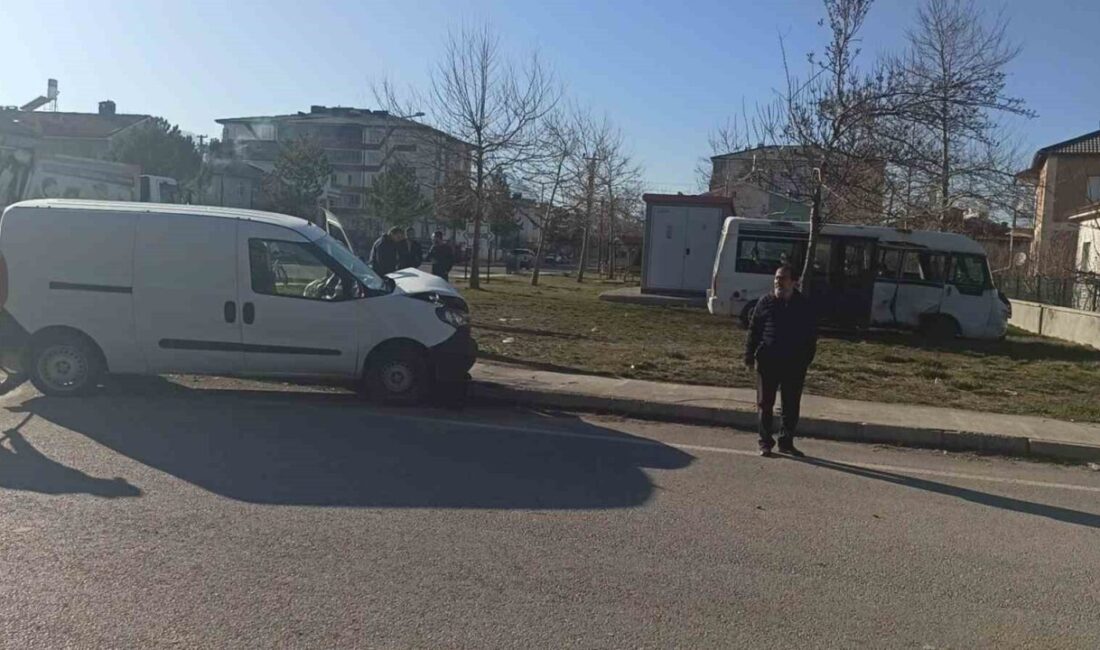 Konya’nın Seydişehir ilçesinde meydana gelen trafik kazasında öğrenci servisi ile