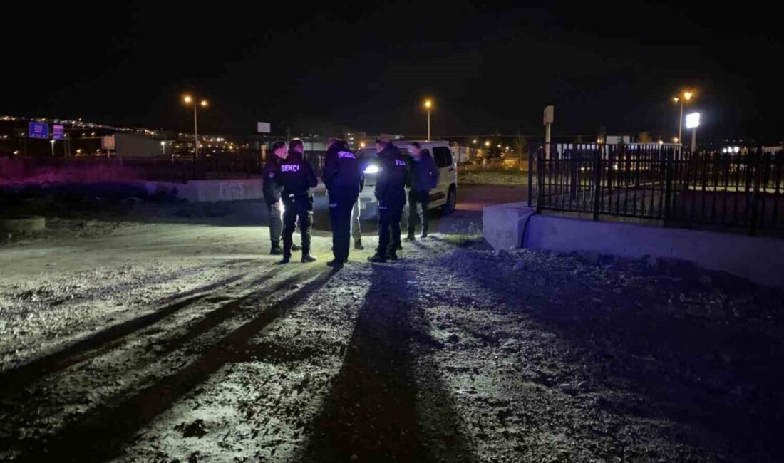 Çorum’da kimliği henüz belirlenemeyen saldırganlar tarafından darp edilip ardından ateşli