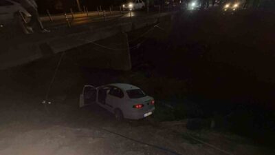 Osmaniye’nin Düziçi ilçesinde bir otomobilin köprüden aşağıya uçtuğu trafik kazasında