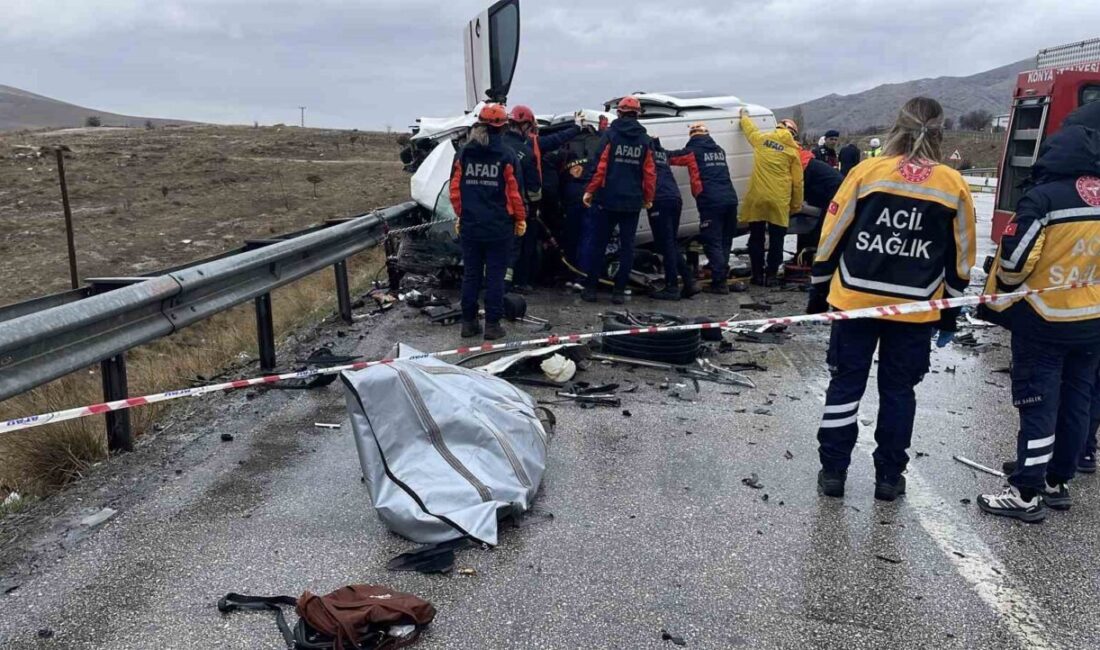 Konya’da bir kaza meydana geldi, karşı şeride geçen bir otomobil