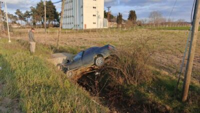 Samsun’un Bafra ilçesinde meydana gelen bir trafik kazasında, bir otomobil