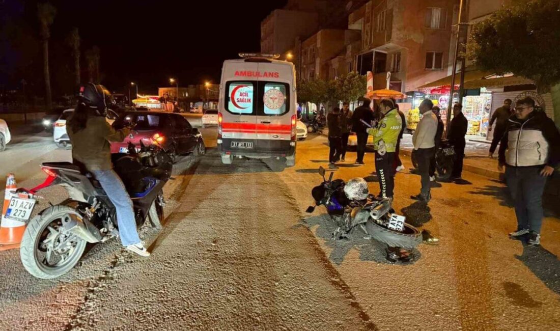 Hatay’ın Payas ilçesindeki bir kaza, motosiklet sürücüsünün, karşıdan karşıya geçmeye