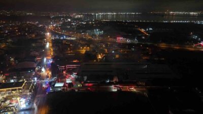 Kocaeli’nin Başiskele ilçesinde raf üretimi yapılan bir fabrikada meydana gelen