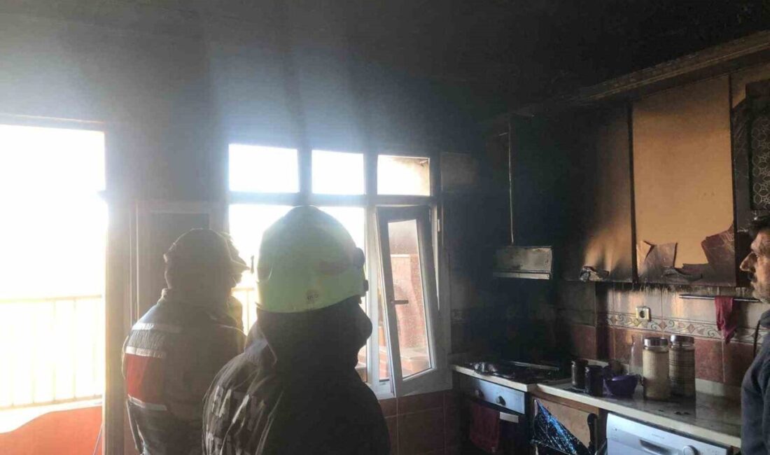 Samandağ ilçesine bağlı Huzurlu Mahallesi’nde bir evin mutfak kısmında çıkan