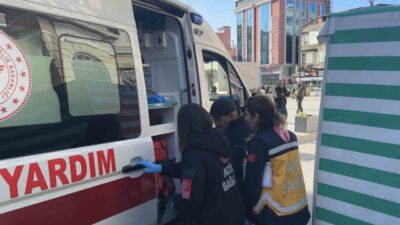 Samsun’un İlkadım ilçesinde meydana gelen kazada, park halindeki bir SUV